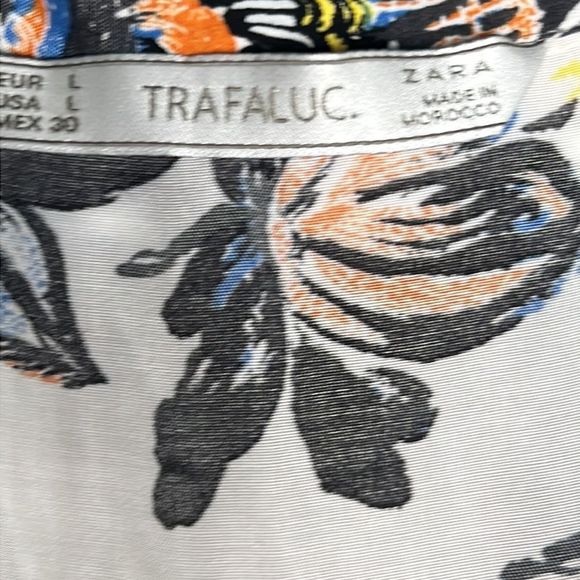 Zara floral, long sleeve, button-down blouse, size large - Picture 8 of 13